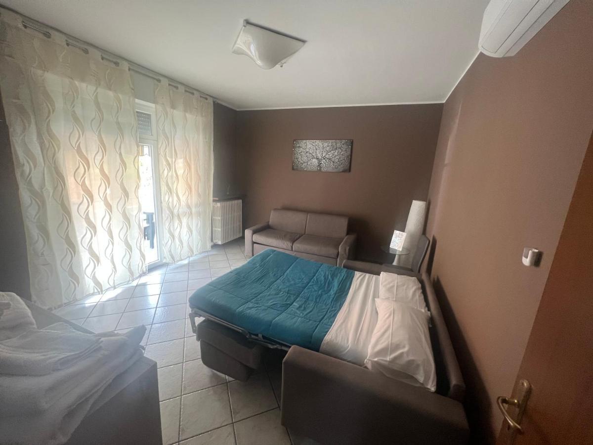 Orio Relax 24H Airport 1 - 3 Minute From Arrival By Bus Apartment แบร์กาโม ภายนอก รูปภาพ